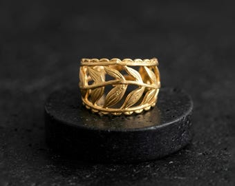 Anel feminino com folha de oliveira dourada - Anel banhado a ouro 18K fosco - Joia artesanal texturizada em formato de coroa de louros - Anel marcante ajustável com acabamento fosco