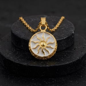 Gouden zonneketting - 18K vergulde hemelse hanger, boho-sieraden - zinvolle cadeaus voor vrouwen - jubileumcadeaus - Valentijnsdagcadeaus