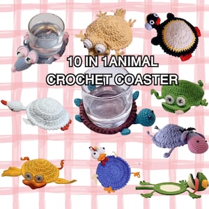 Könnte beinhalten: Eine Sammlung von zehn handgefertigten Häkeluntersetzern in verschiedenen Tierformen, darunter Maus, Frosch, Pinguin, Schildkröte und Ente. Jeder Untersetzer ist für ein Glas konzipiert, mit dem Text "10 IN 1 ANIMAL CROCHET COASTER".
