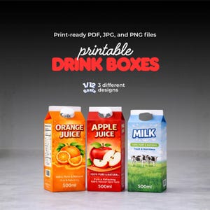 Könnte beinhalten: Drei Getränkekartons: Orangensaft, Apfelsaft und Milch. Der Orangensaftkarton ist orange mit Orangenbildern. Der Apfelsaftkarton ist rot mit einem Apfelbild. Der Milchkarton ist blau mit Kuhbildern. Text auf den Kartons: "100% Pure & Natural" und "500ml".