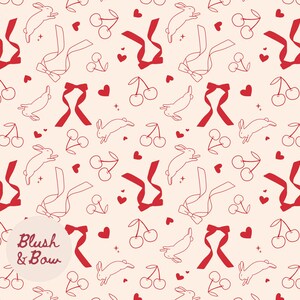 Puede incluir: Un patrón sin costuras con lazos rojos, cerezas y conejos blancos sobre un fondo rosa claro. El texto "Blush & Bow" está en un círculo en el centro del patrón.