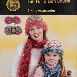 Easy Fashions with Fun Fur & Lion Boucle/9 Knit Accessories