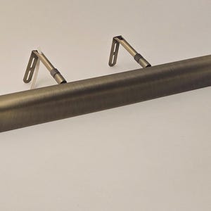 Vintage Brushed Brass Wall Mount Picture Light in Excellent Condition l Art Light l Entry l Hallway Light l Art Sconce l Plug in