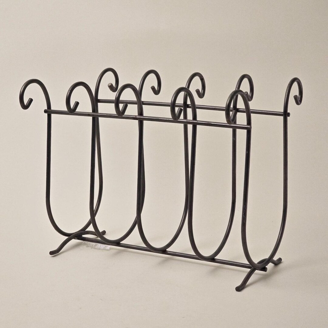 ヴィンテージのフランス製錬鉄製マガジンラック：素朴な