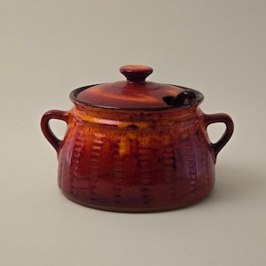 Vintage Estriceram / Genin Trudeau Bean Pot - Model 102/7-8