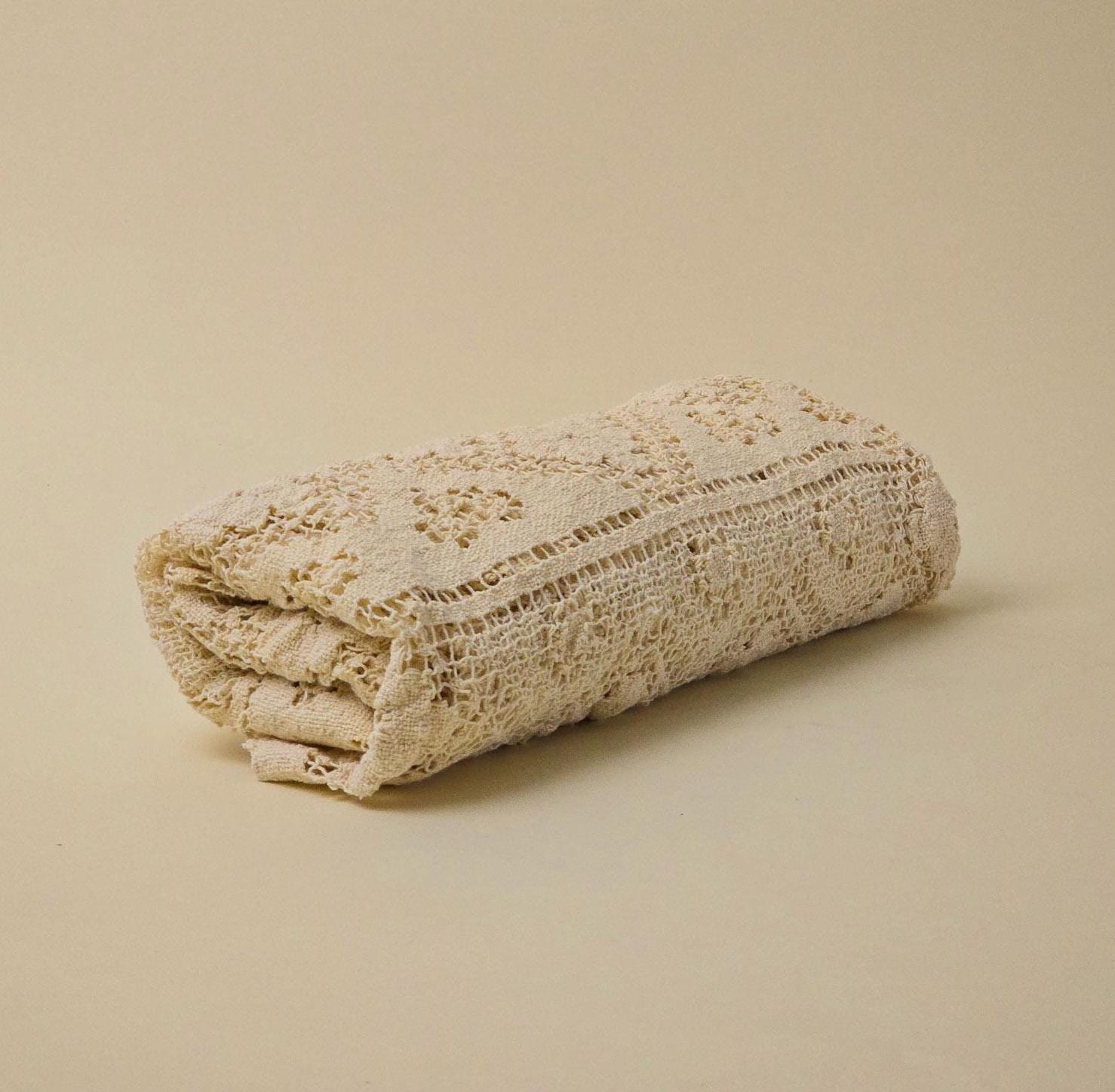 Vintage Ecru Lace Table Throw or Sofa Cover l Grandma Chic l Cottagecore l Wedding Decor