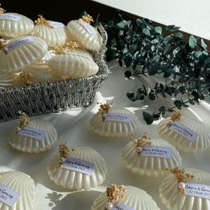 Wedding Favors, Seashell Oyster Candle Wedding Favors, Beach Wedding Favors, Custom Wedding Candle, Personalized Wedding Favors for Guest