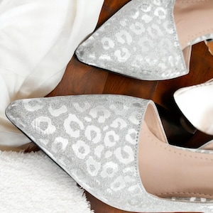 Silberhochzeit Heels: Brautschuhe mit Satin Slingback