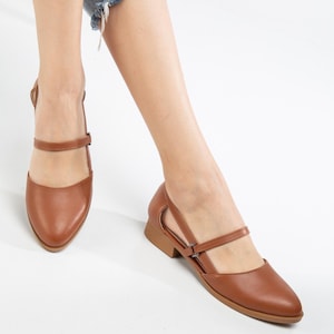 Comfortable Mary Jane Shoes: Walking Flats, Low Heel