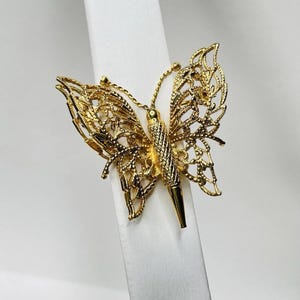 Vintage 1970&#39;s MONET Double-Wing Butterfly Filligree Stunning 1.5&quot; Brooch Pin