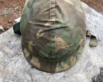 VIETNAM WAR U.S. M1 HELMET w/Woodland Cover & Band
