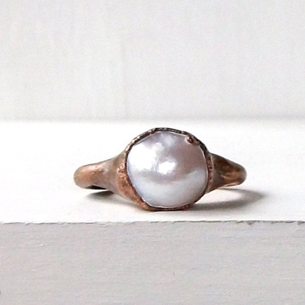 White Pearl Ring June Birthstone Ring Iridescent White Ring Raw Gem Gemstone Ring Artisan Handmade Size 6