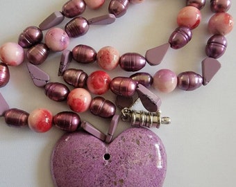 Stitching Heart Beaded Necklace