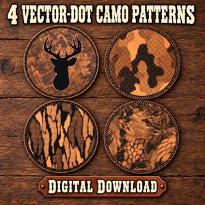 Puede incluir: Cuatro gráficos digitales circulares con patrones de camuflaje de puntos vectoriales en tonos naranja y negro. Un círculo muestra la silueta de un ciervo en negro. El texto 4 VECTOR-DOT CAMO PATTERNS y DIGITAL DOWNLOAD está incluido.