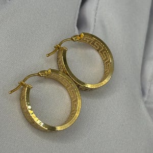 9 kt geelgouden Griekse sleutel 18 mm oorringen