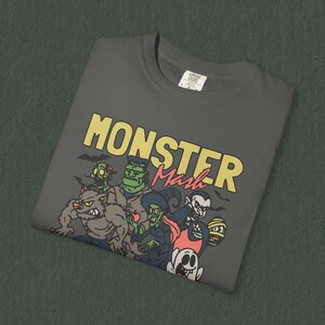 Monster Mash T-Shirt HalloweenT-Shirt Halloween T-Shirt Spooky Season T-Shirt Summerween Shirt Witches Brewing Co T-Shirt Halloween Gift Bild 8