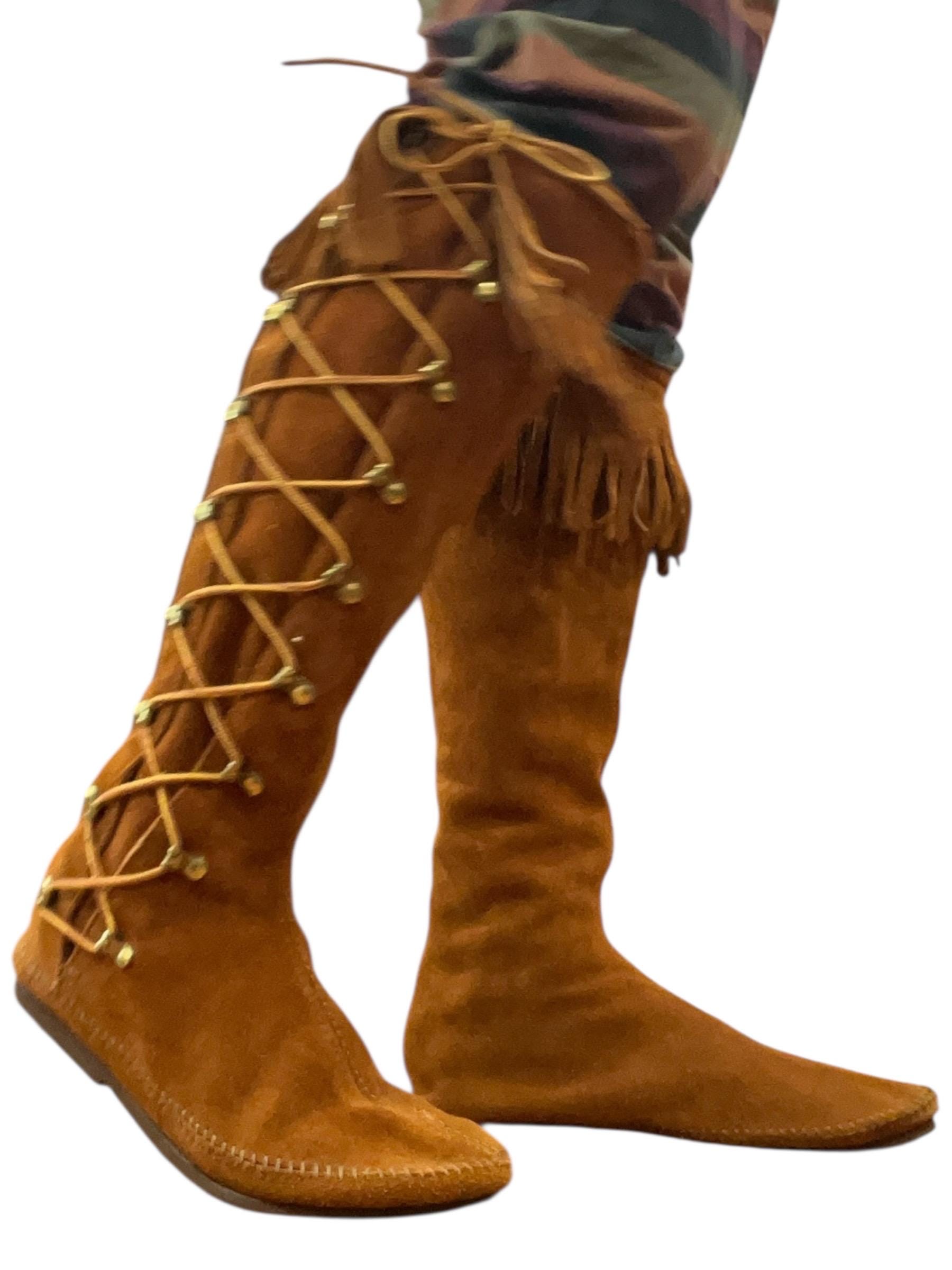 Bottes Hautes En Daim Beige Minnetonka - Taille 7 Medium - Occasion