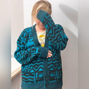 True Vintage 80’s Southwest Aztec Design button Cardigan oversized Small/medium