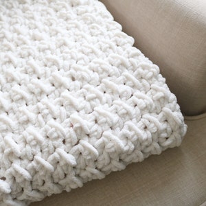 Crochet Blanket Pattern, The Bernat Blanket Throw, Easy Crochet Blanket and Video Tutorial, Crochet Throw Pattern for Beginners image 7