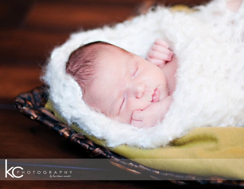 Crochet Cocoon Pattern Newborn Crochet Cocoon and Headband Pattern Crochet Newborn Set Pattern image 3