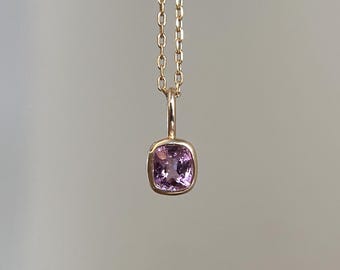14K Solid Gold 0.45 Carat Natural Light Pink Spinel Charm Fine Jewelry Pendant