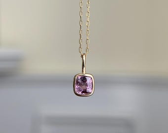 14K Solid Gold 0.56 Carat Natural Light Pink Spinel Charm Fine Jewelry Pendant