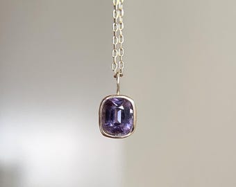 14K Solid Gold 0.75 Carat Natural Purple Spinel Charm Fine Jewelry Pendant