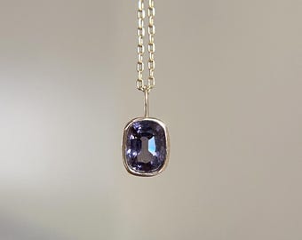14K Solid Gold 0.80 Carat Natural Deep Purple Spinel Charm Dainty Fine Jewelry Pendant