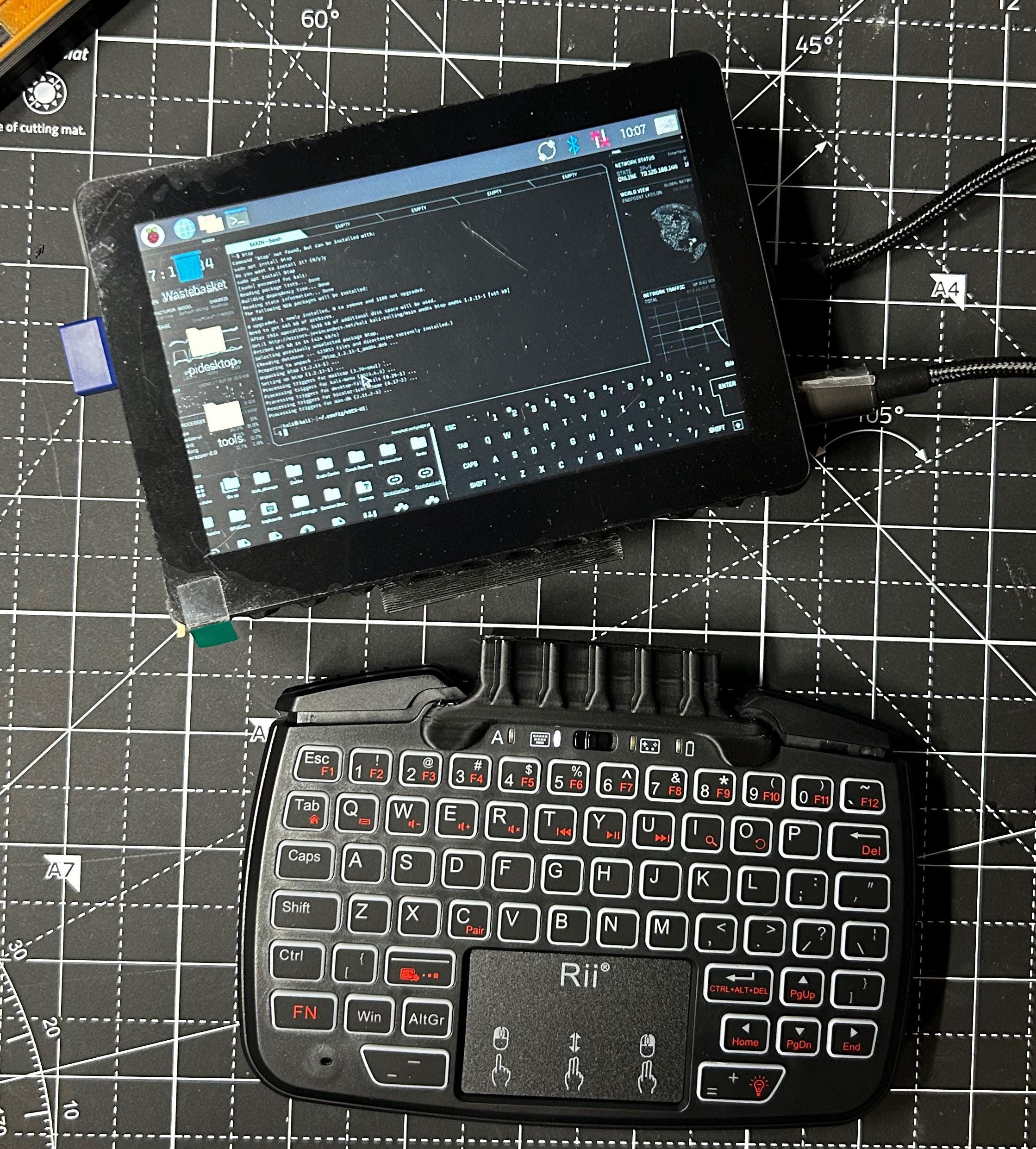 ARCL V – Portable Gaming Handheld Cyberdeck - Reversible Keyboard