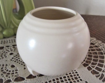 Orb Pottery Vase SATIN MATTE WHITE 3 Footed Base