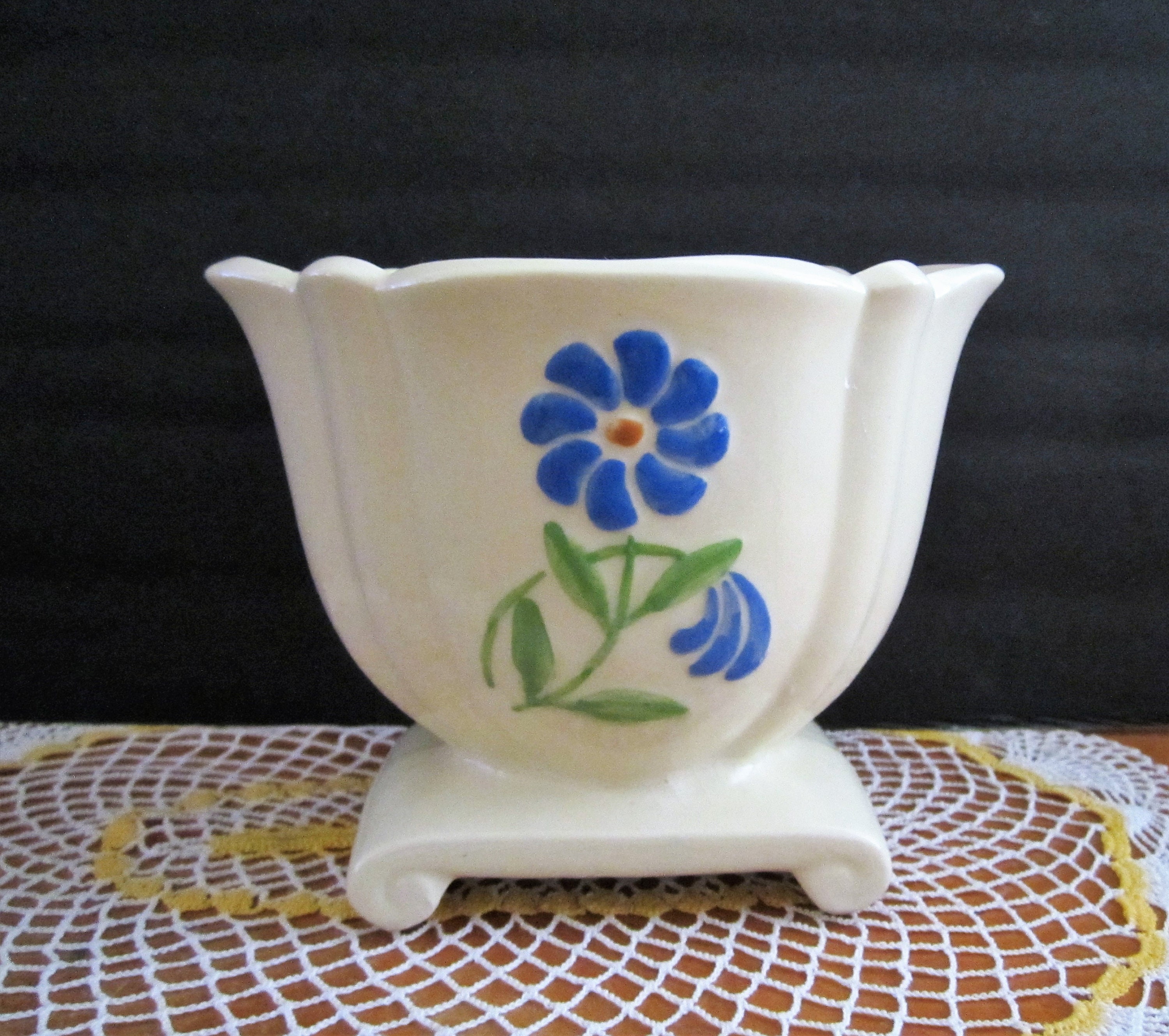 USA Pottery Blue Flower Vase Sizeable 5 3/4 Tall and Etsy