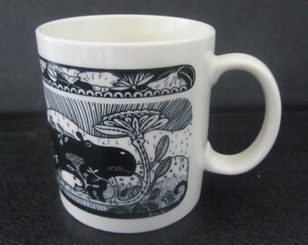 Taylor Ng ORIGINAL Black & White HIPPOS  FROG Water Lily Mug