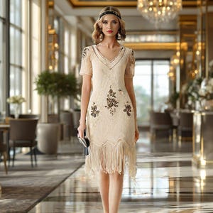 1920s Flapper Dress: Vintage Sequin Fringe Gatsby Party Dress