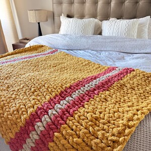 Baby Blanket, Chunky Blanket,  Hand Knit Blanket, Home decor, Gift idea
