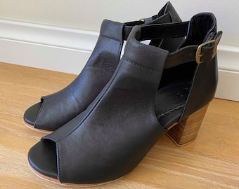 SIA. Black leather boots / women's high heel shoes/ ankle booties / chic handmade wedges. Available in other colors.