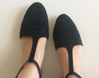 LACEY. Black T-Bar / women shoes / suede flat sandals / women flats / Black suede flats. Available in different colours