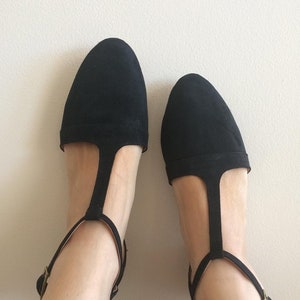 black t bar flats