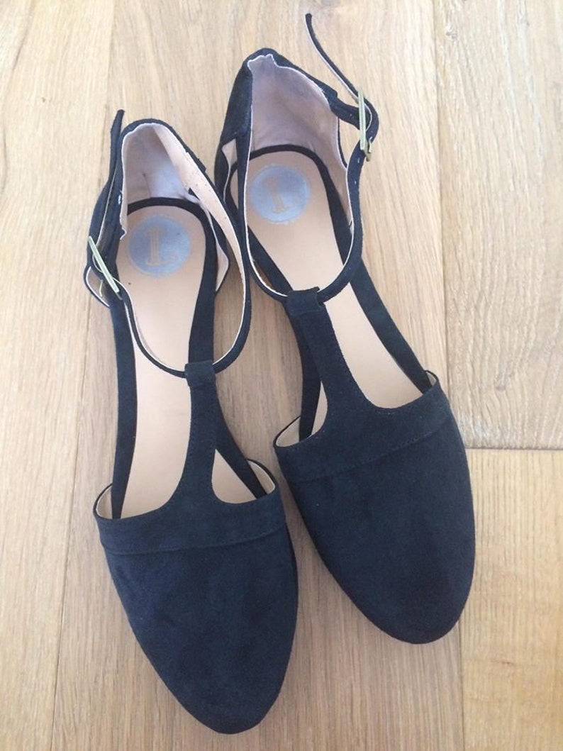 LACEY. Black T-Bar / women shoes / suede flat sandals / women flats / Black suede flats. Available in different colours image 9