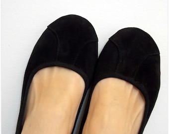 ISLANDER. Black flats / women shoes / leather flat shoes / women flats / Black Suede flats. Available in different colours