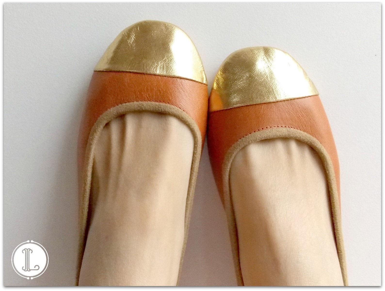 zoe. ballet flats - leather shoes - tan & gold leather. available in different sizes