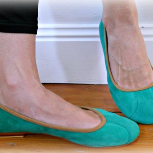 ISLANDER. Sea green flats / women shoes / leather flat shoes / women flats / Green suede flats. Available in different colours image 4