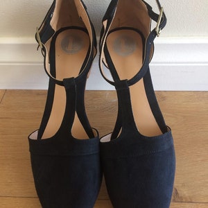 LACEY. Black T-Bar / women shoes / suede flat sandals / women flats / Black suede flats. Available in different colours image 3