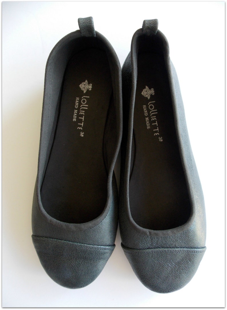 LUNAR. Grey flats / women shoes / leather flat shoes / women flats / Gunmetal grey leather flats. Available in different colours image 2