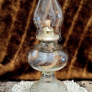 Vintage Eagle Lantern – P&A MFG Co. Glass Oil Lamp – Rustic Farmhouse Decor