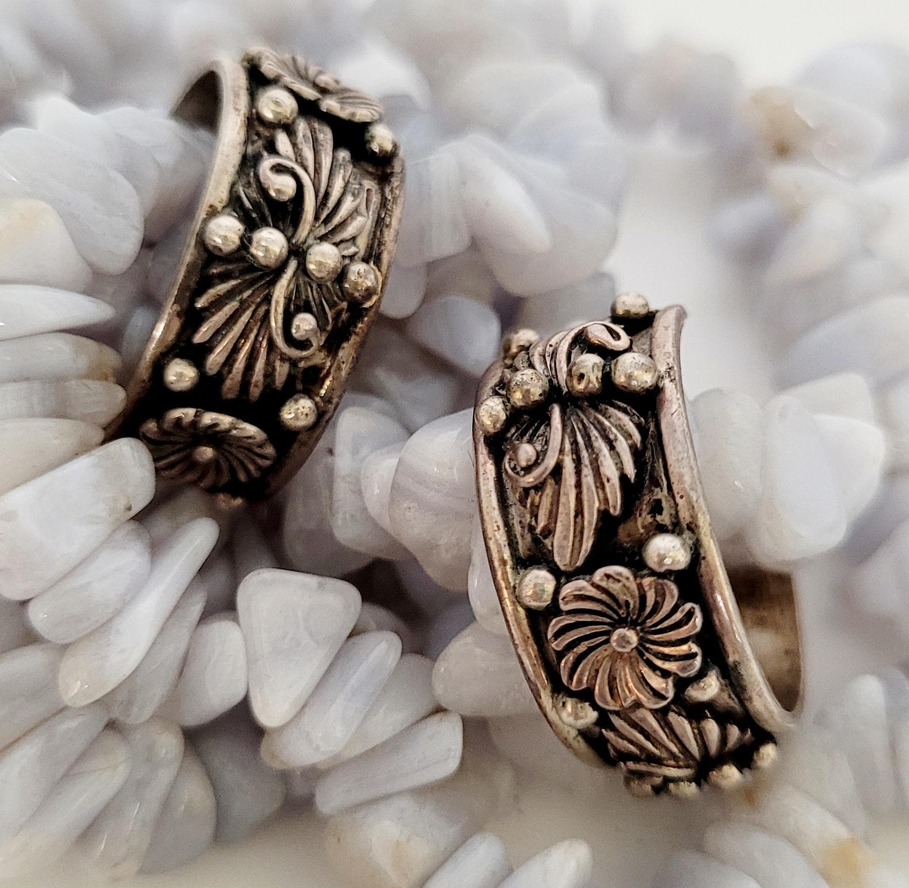 インディアンジュエリー ナバホ族 RB sterling ターコイズネックレス♯ネイティブアメリカン ホピ族 ズニ族 シルバーフェザー silver925 インディアンジュエリー リング ナバホ stering 筆記体 Sterling