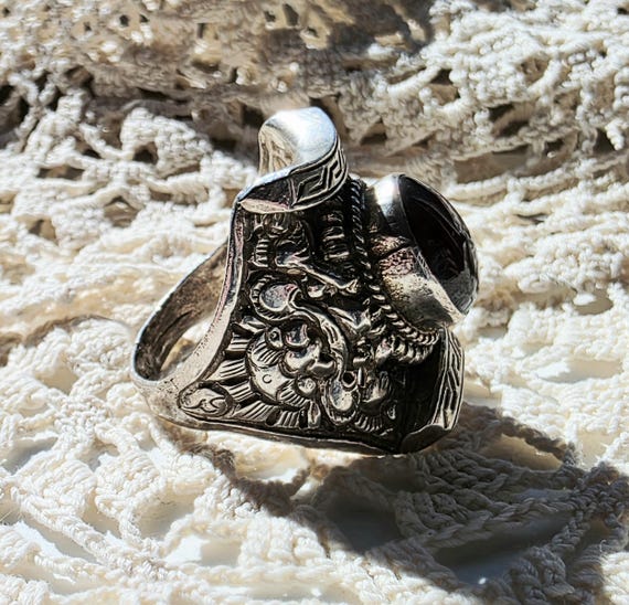Vintage Bali Sterling Silver Garnet Ring: Handcra… - image 7