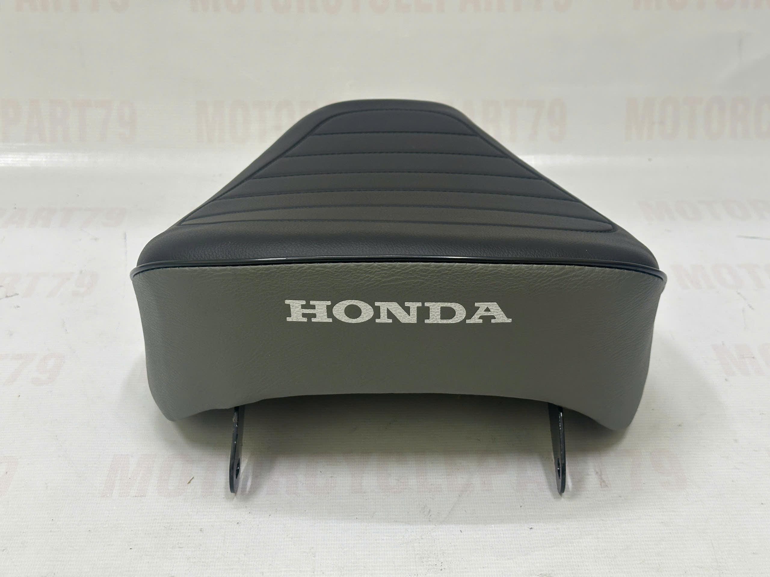 ホンダ ベンリィ CD125 CD125T バイクシート：ブラック コンプリート