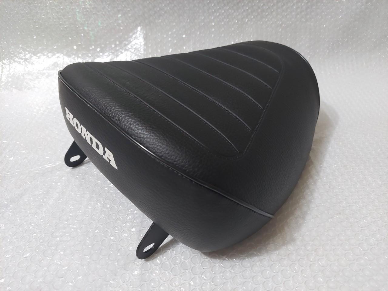 廃盤。レア✨HONDA バイクシート ブラック ベンリィCD125T