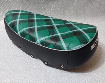 Chrome Button Motorcycle Seat: Honda Trail70 ST70 CT70 Dax, 1969-1970-1971