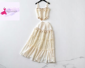 Conjunto de dos piezas de verano / Top corto bohemio con borlas / Falda de encaje con capas / Ropa de playa para mujer / Ropa elegante para vacaciones en resort